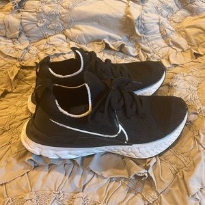 NIKE REACT 2 INFINITY RUN FLYKNIT WOMENS 9 BLACK